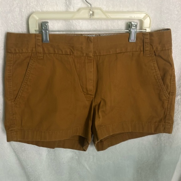 J. Crew Chino Broken-In Women's Size 6 100% Cotton Shorts. - Picture 2 of 12